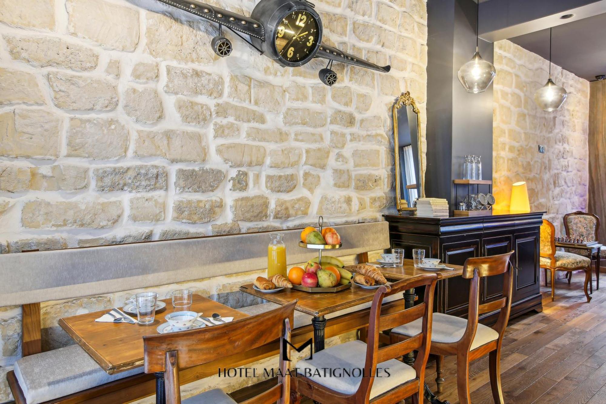Hotel Maat Batignolles Paris Bagian luar foto