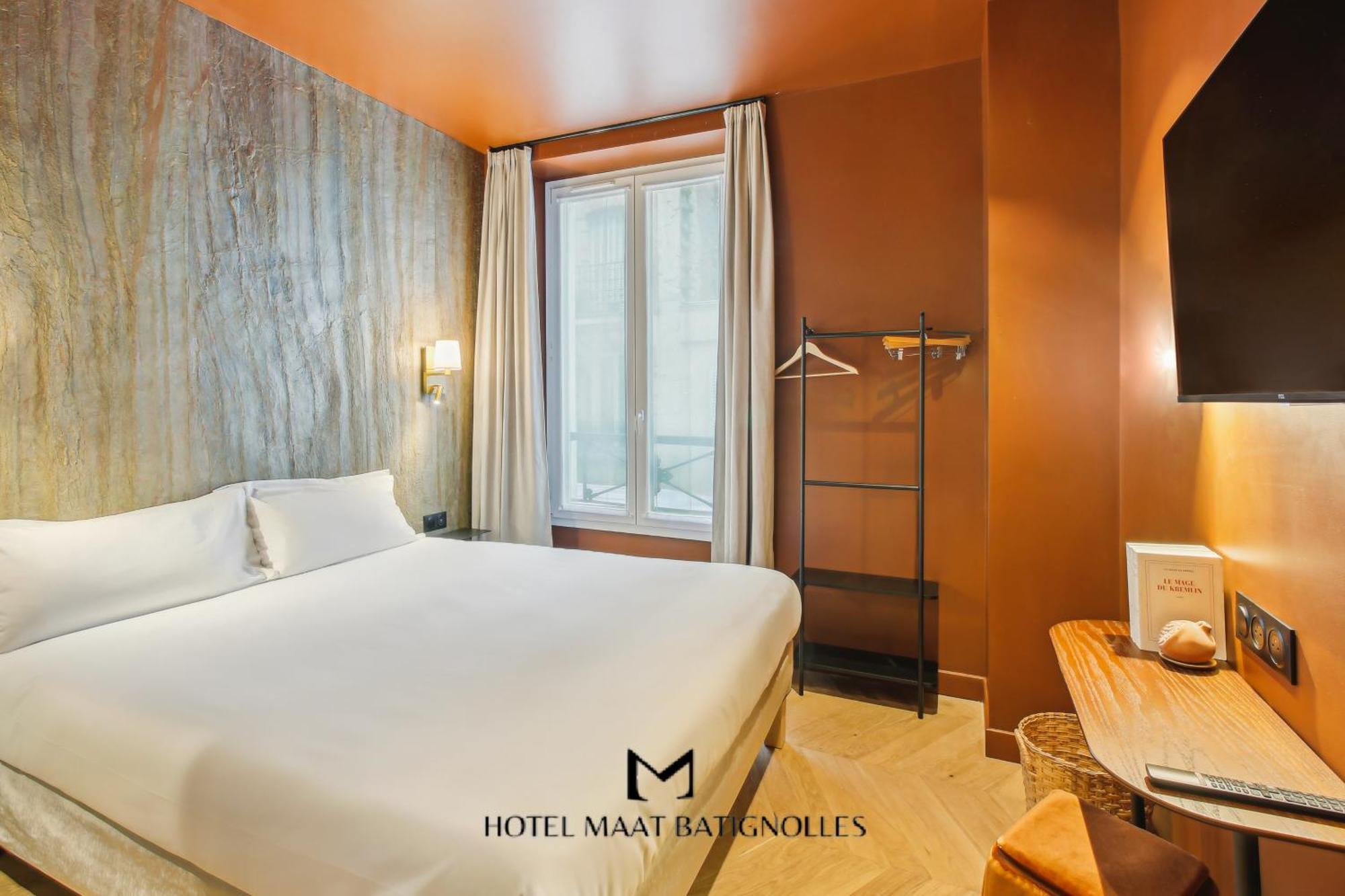 Hotel Maat Batignolles Paris Bagian luar foto