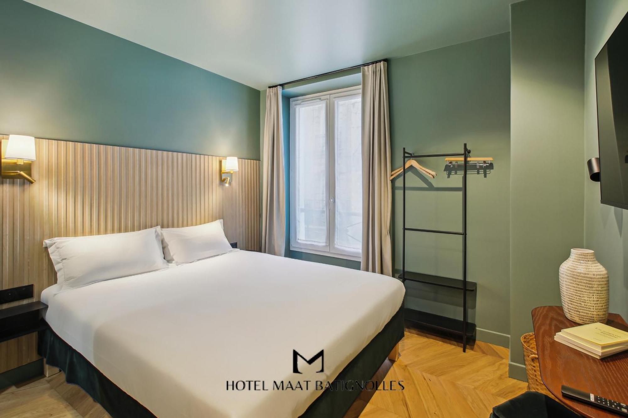 Hotel Maat Batignolles Paris Bagian luar foto